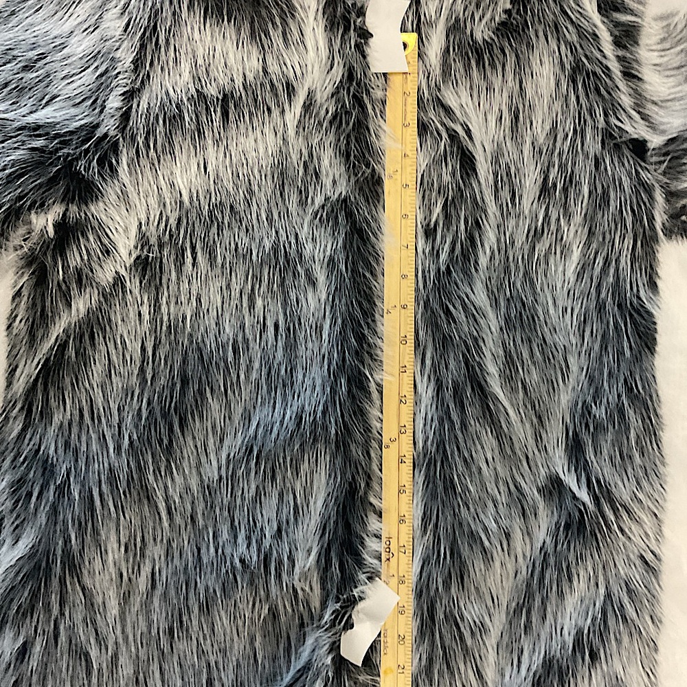 NWT  Faux Fur Arctic Fox Silver Black Long Thick Heavy Beautifulb Coat Large - Picture 16 of 16